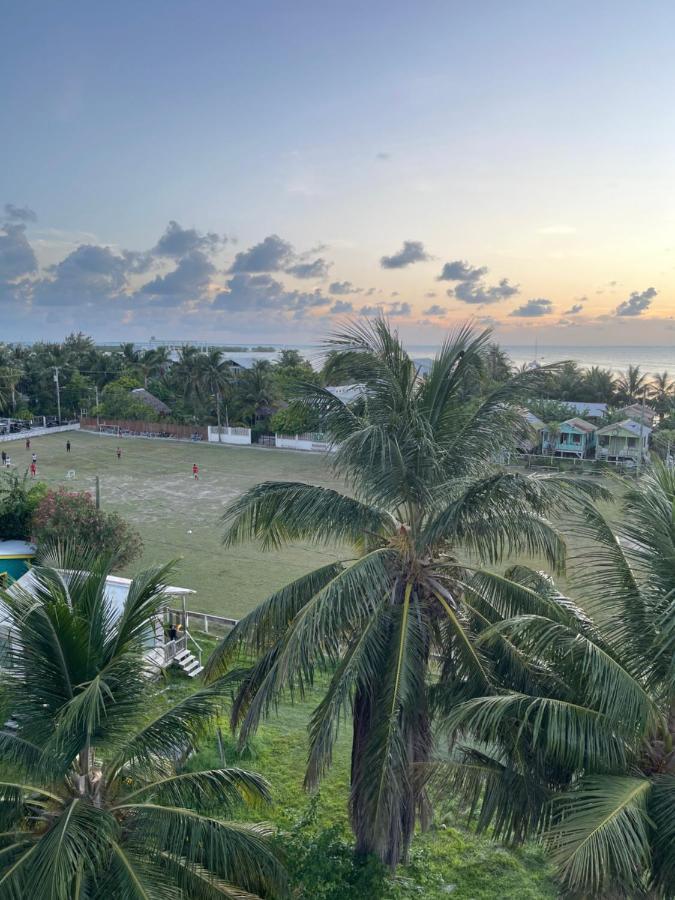 Caye Caulker Beach Hotel Exterior photo